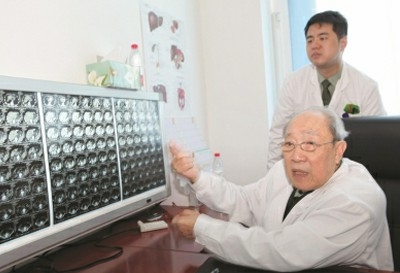 吴孟超培养的260多名博士、硕士研究生，已成为我国肝胆外科的中坚力量