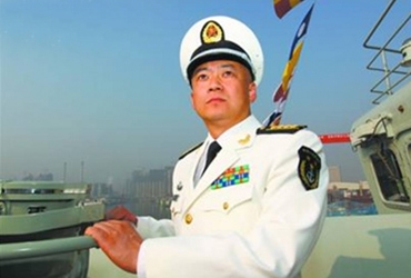 辽宁舰舰长张峥
