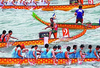 端午节节俗传统,总结起来,可以归纳为全生避害、人神祭祀、饮食节物、竞技娱乐、家庭人伦等 端午节节俗传统,总结起来,可以归纳为全生避害、人神祭祀、饮食节物、竞技娱乐、家庭人伦等