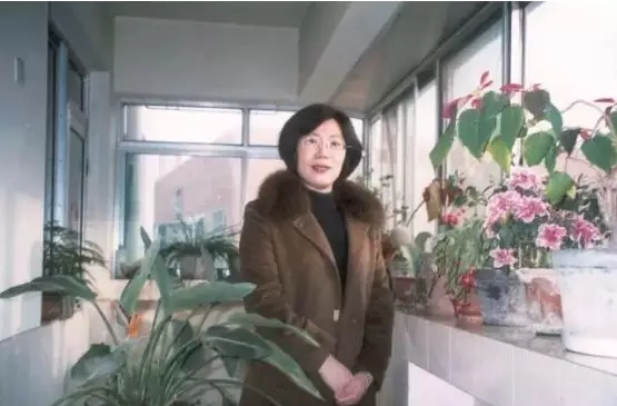 191021期盼中国有更多像她一样的巾帼英才r.png