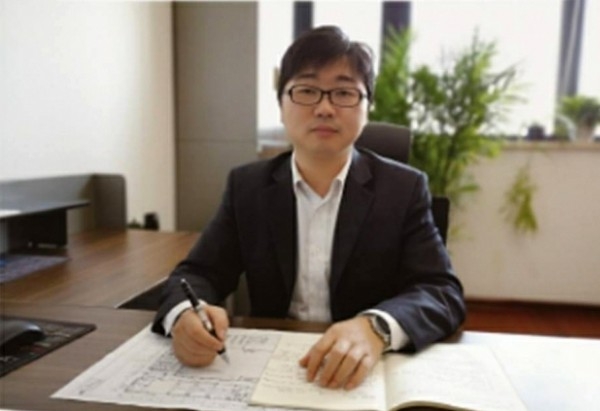 马亮工作照