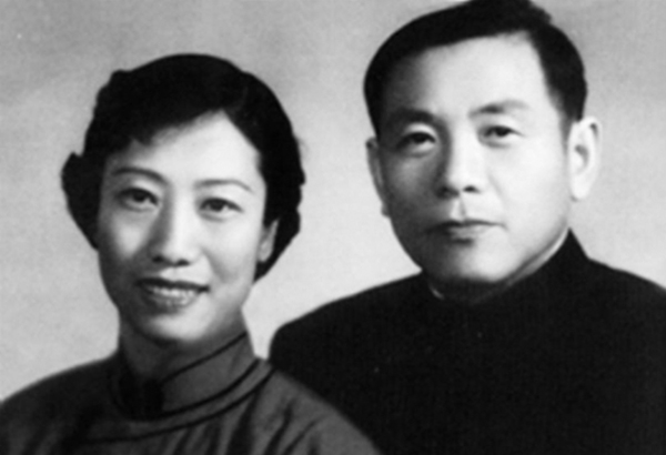 彭桓武和夫人刘秉娴.jpg