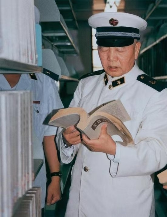 刘华清6.jpg