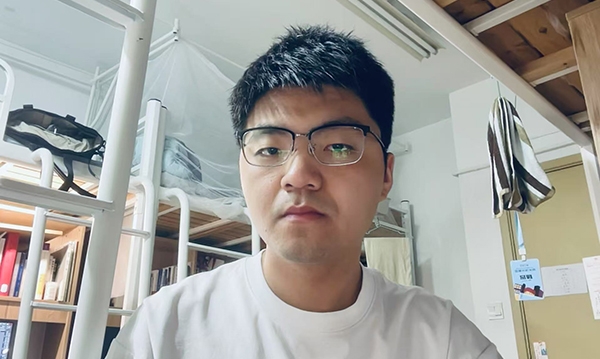 顾磊.jpg