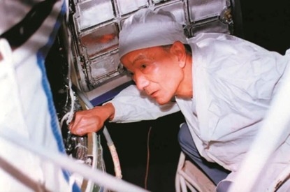 王希季3.jpg