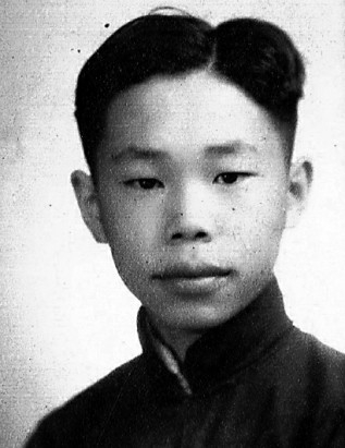 1939年春,在上海正风中学读初三的钱李仁 1939年春,在上海正风中学读初三的钱李仁