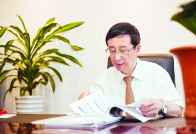 中国科学院微小卫星创新研究院副院长、北斗三号卫星总设计师林宝军